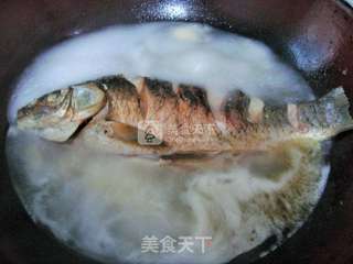 香辣鲫鱼汤的做法步骤:3