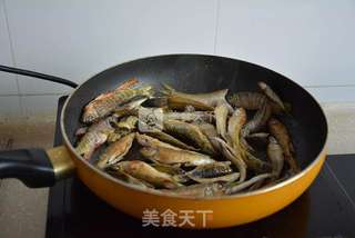 红烧溪鱼的做法步骤:5