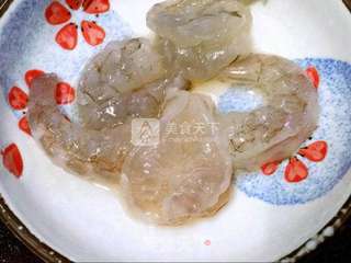 虾仁虫草花蒸玉子豆腐编辑的做法步骤:3