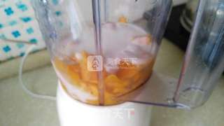 芒果奶昔的做法步骤:3