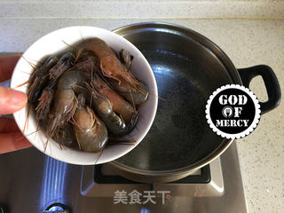 美味无敌的鲜虾剁椒黄瓜凉面的做法步骤:5
