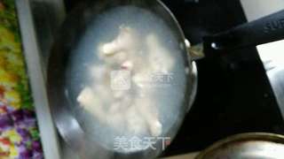 红烧鸡翅根的做法步骤:2