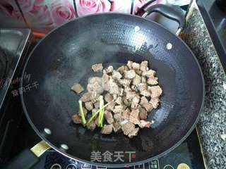 老坛醋酸菜牛肉拌面的做法步骤:5