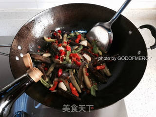 超级下饭的家常剁椒茄子煲的做法步骤:14