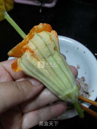 南瓜花酿的做法步骤:4