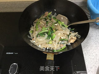 黑椒鸡肉炒河粉的做法步骤:7