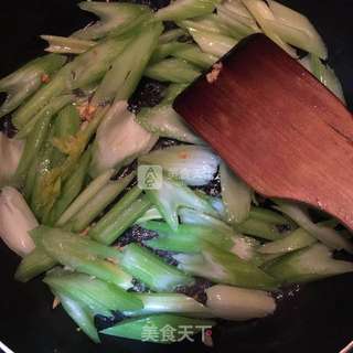 西芹百合的做法步骤:3