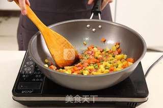 菠萝什锦焗饭-划开是一道交响乐的做法步骤:4