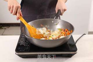 菠萝什锦焗饭-划开是一道交响乐的做法步骤:5