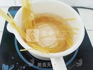 番茄酱意大利面的做法步骤:2