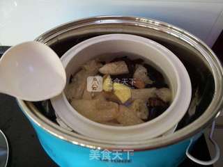 竹荪牛肝菌排骨盅的做法步骤:11