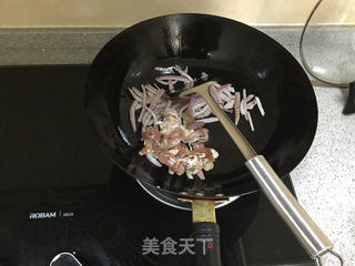 黑椒鸡肉炒河粉的做法步骤:5