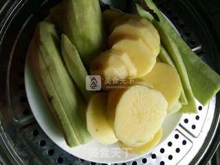 凉拌~地三鲜的做法步骤:2