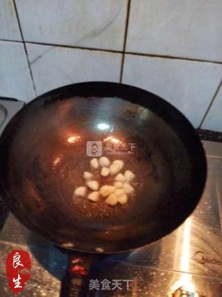 农家小菜—三椒牛蛙的做法步骤:9