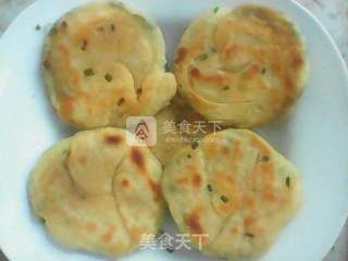 葱油饼的做法步骤:11