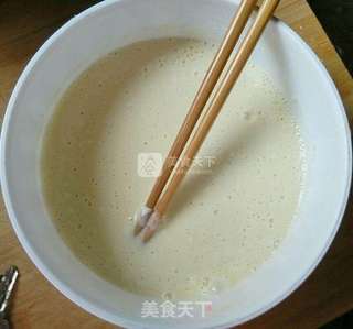 酥炸南瓜花的做法步骤:3