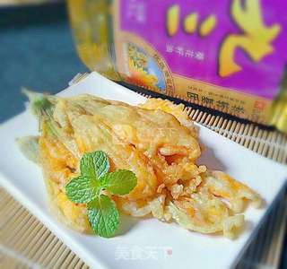 酥炸南瓜花的做法步骤:7
