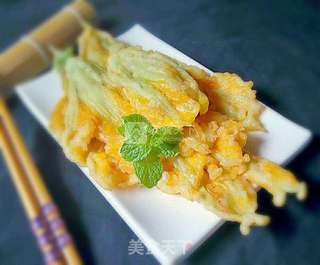 酥炸南瓜花的做法步骤:10
