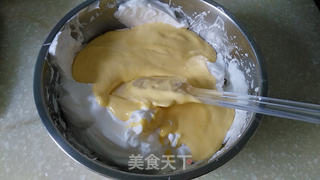 戚风蛋糕的做法步骤:13