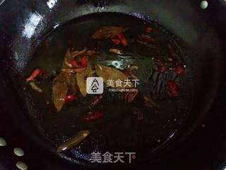 泥鳅炖毛芋的做法步骤:7