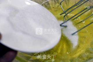 健康三色戚风的做法步骤:4