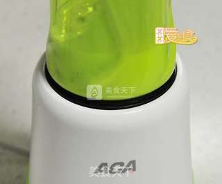 香蕉奶——ACA立式搅拌器榨汁机AF-YM03产品体验的做法步骤:3