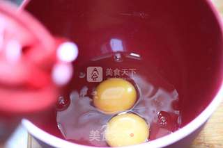 瑶柱蒸蛋的做法步骤:2