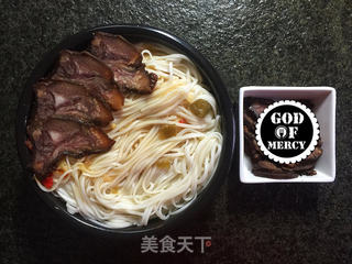 开胃去乏的酸豆角酱牛肉汤面的做法步骤:12