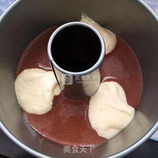 双色戚风蛋糕的做法步骤:10