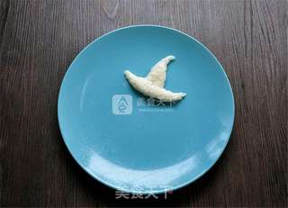 万圣节餐盘画的做法步骤:7