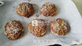 红糖芝麻酱烧饼的做法步骤:11
