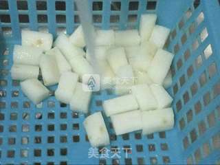 秋葵山药炒蟹味菇的做法步骤：3