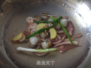 海鲜酱拌面的做法步骤：11
