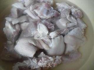 黄豆烧肘块的做法步骤：1
