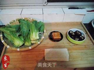 中点传奇—香菇青菜包的做法步骤：1