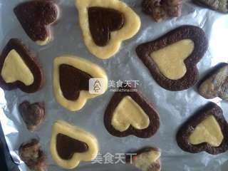 双色心形饼干的做法步骤:10