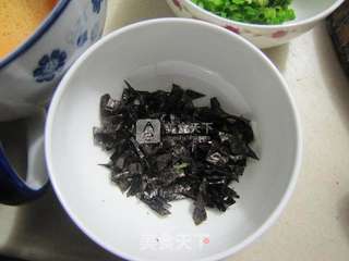 海苔葱花厚蛋烧的做法步骤:2