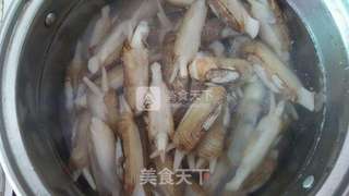 韭黄炒蛏肉的做法步骤:2