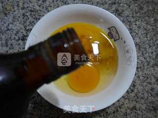 五花肉鸡蛋带豆炒面的做法步骤:2