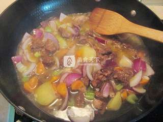 咖喱牛肉土豆的做法步骤:12