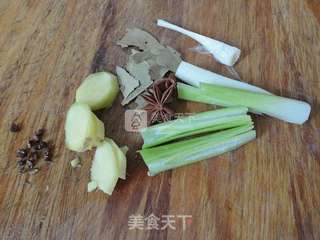 鸡肉炖粉条的做法步骤:3