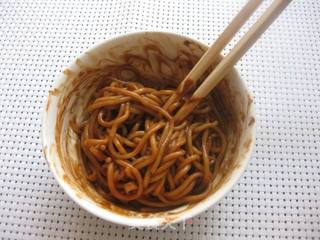 腐乳芝麻酱拌面的做法步骤:7