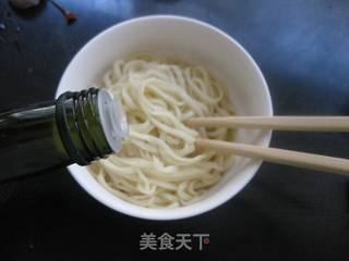 香菇酱拌面的做法步骤:3