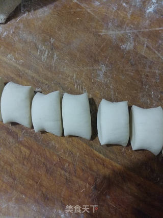 刺猬小馒头的做法步骤:4