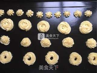 经典黄油曲奇的做法步骤:17