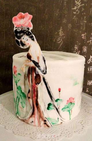 手绘翻糖蛋糕--贵妃的做法步骤:9