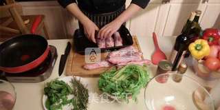 意大利炖烤小羊腿的做法步骤:3