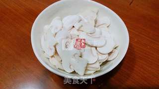 素食主义—鲜蘑炒南豆的做法步骤:2