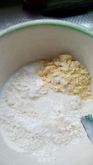 奶香玉米饼的做法步骤:2