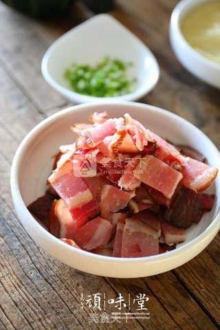 有机南瓜小米腊肉盅的做法步骤:3